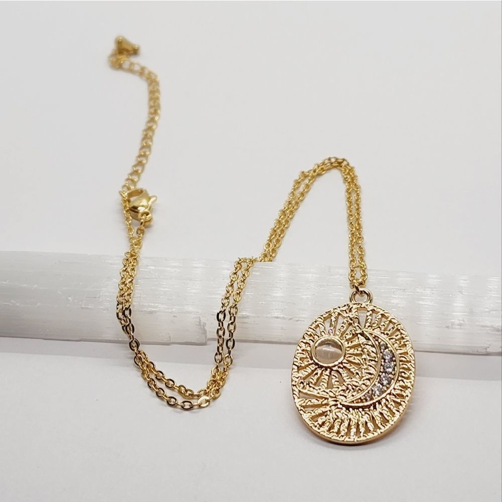 Gold Toned Sun Moon Hippie Yoga Yogi Necklace Sparkly